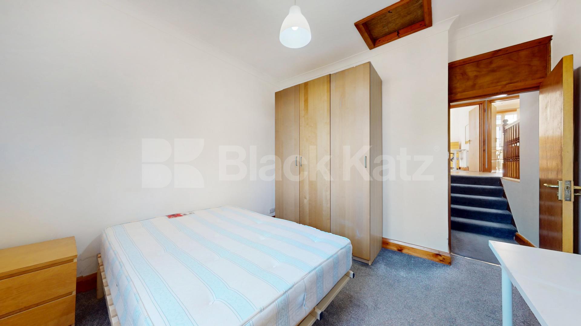 Modern and Central Apartment Heathfield Park, Willesden Green